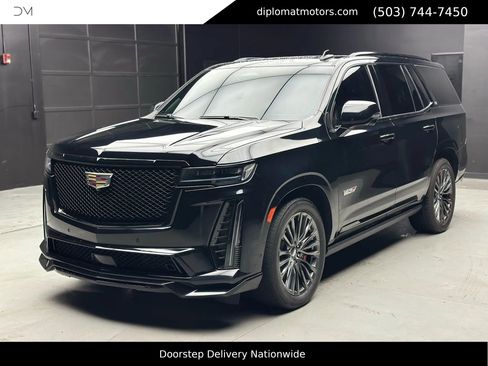 Used 2023 Cadillac Escalade V image 1