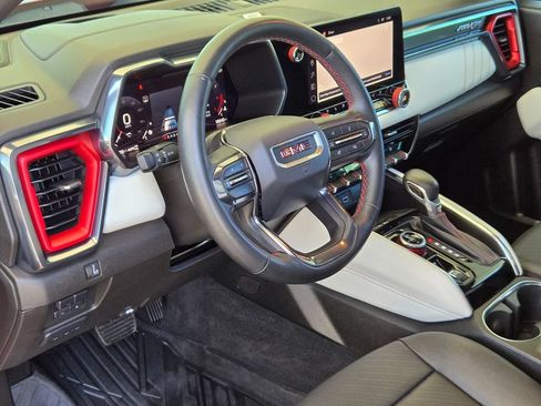 Used 2024 GMC Canyon AT4X w/ AT4X AEV Edition AWD/4WD image 10
