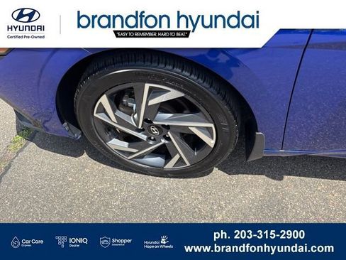 Used 2024 Hyundai Elantra SEL w/ Convenience Package FWD image 32