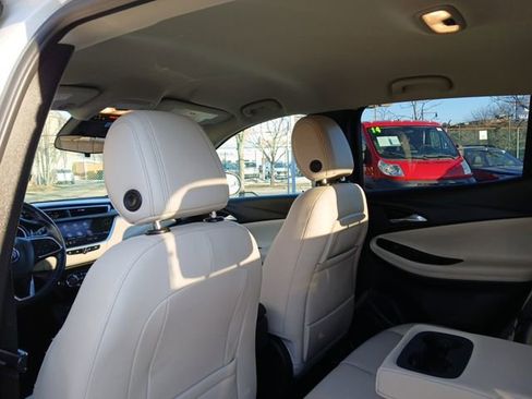 Used 2020 Buick Encore GX Select w/ Sport Touring Package image 22