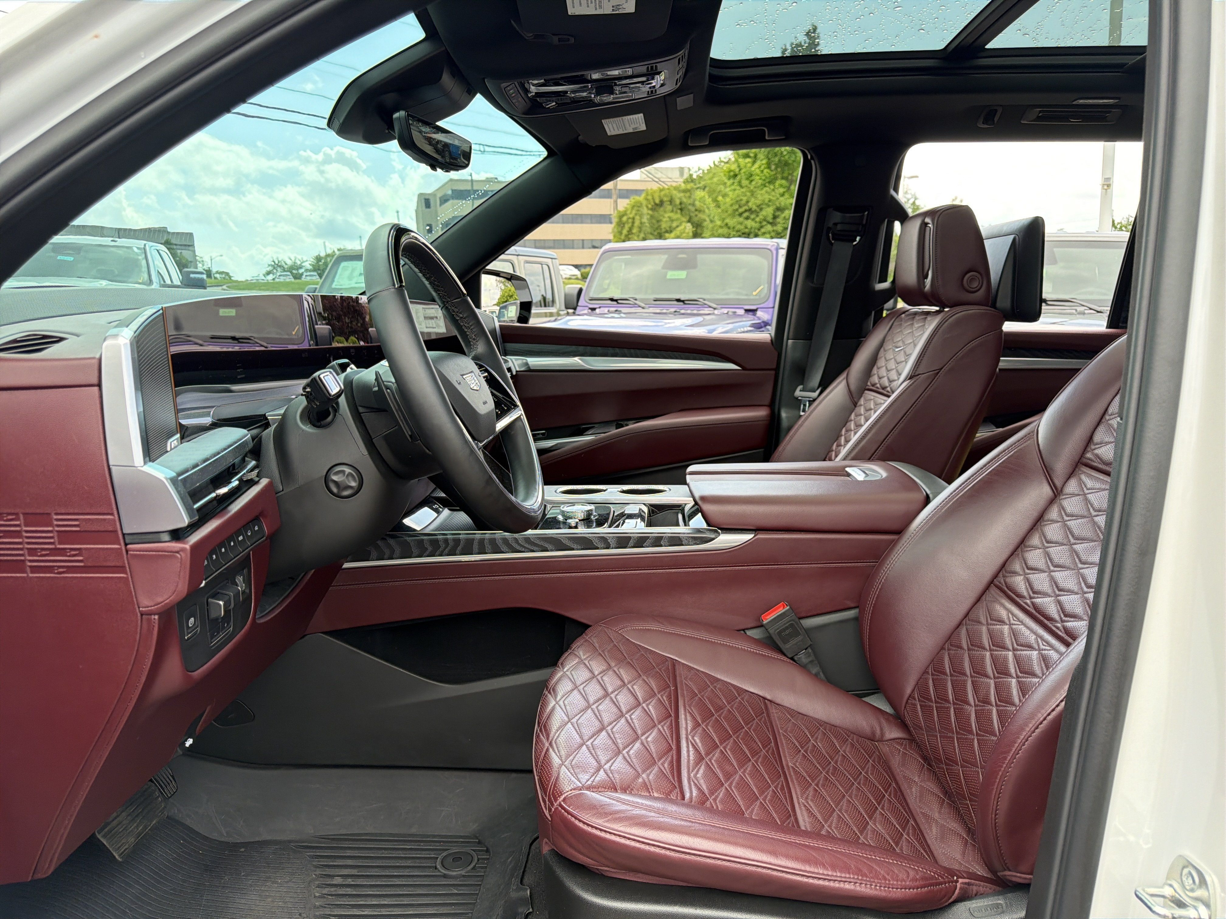Used 2025 Cadillac Escalade Sport w/ Touring Package AWD/4WD image 15