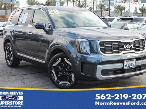 Used 2023 Kia Telluride S image 1