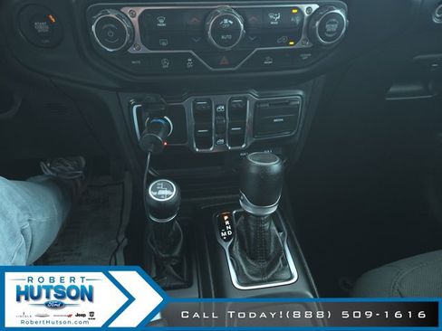 Used 2022 Jeep Wrangler Unlimited Sport AWD/4WD image 16