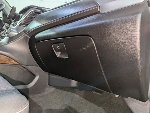 Used 2015 Chevrolet Tahoe LS image 23