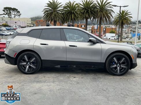 Used 2023 BMW iX xDrive50 w/ Sport Package AWD/4WD image 3