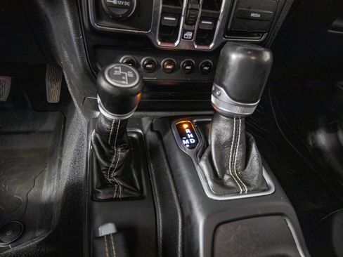 Used 2021 Jeep Gladiator Overland w/ Popular Equipment Package image 23