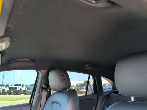 Used 2024 Mercedes-Benz GLA 250 4MATIC image 17