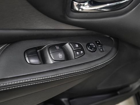 Used 2024 Nissan Murano SV w/ SV Midnight Edition Package AWD/4WD image 19