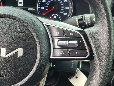 Certified 2024 Kia Forte LXS w/ LXS Technology Package image 23