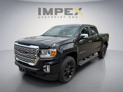 Used 2022 GMC Canyon Denali w/ Denali Black Edition Package AWD/4WD image 1