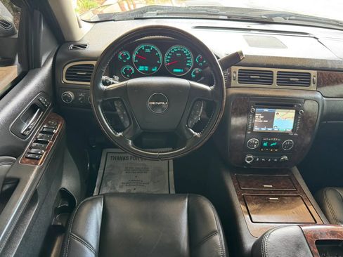 Used 2013 GMC Sierra 2500 Denali AWD/4WD image 21