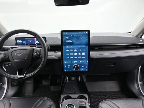 Used 2022 Ford Mustang Mach-E Premium image 20