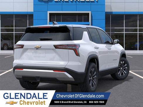 New 2026 Chevrolet Equinox LT w/ LPO, Floor Liner Package image 4