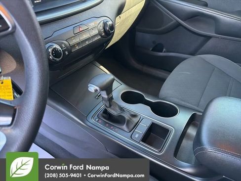 Used 2020 Kia Sorento L FWD image 20