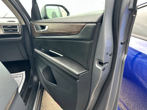 Certified 2024 Volkswagen Atlas SEL AWD/4WD image 45