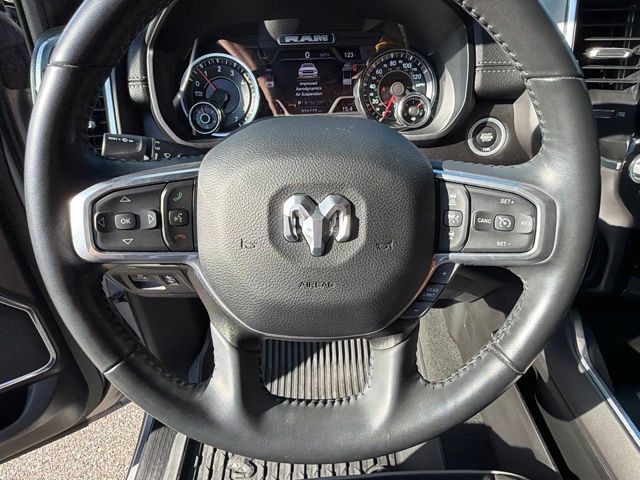 Used 2023 RAM 1500 Laramie AWD/4WD image 32