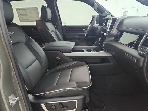 New 2026 RAM 1500 Laramie w/ Night Edition AWD/4WD image 32