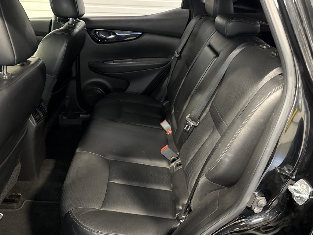 Used 2017 Nissan Rogue Sport SL w/ SL Premium Package AWD/4WD image 10
