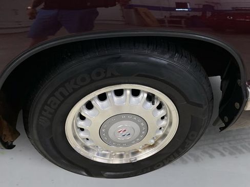 Used 1994 Buick Roadmaster Sedan RWD image 15