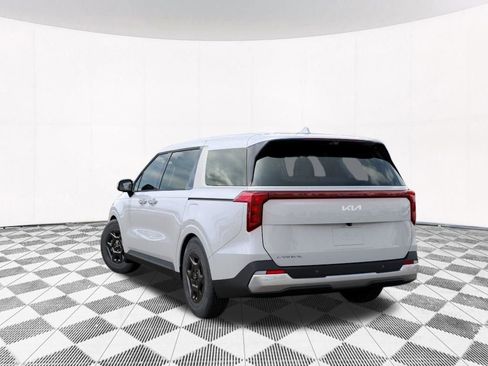 New 2026 Kia Carnival LX image 5