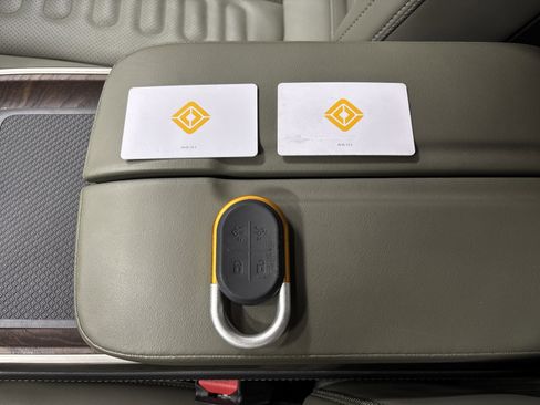 Used 2023 Rivian R1T Adventure image 29