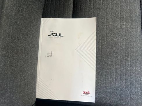 Used 2020 Kia Soul EX FWD image 26
