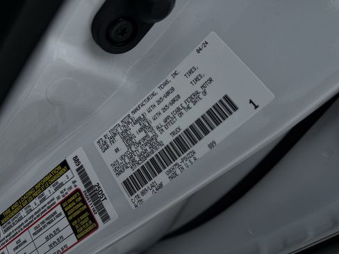 Used 2024 Toyota Tundra Platinum image 34