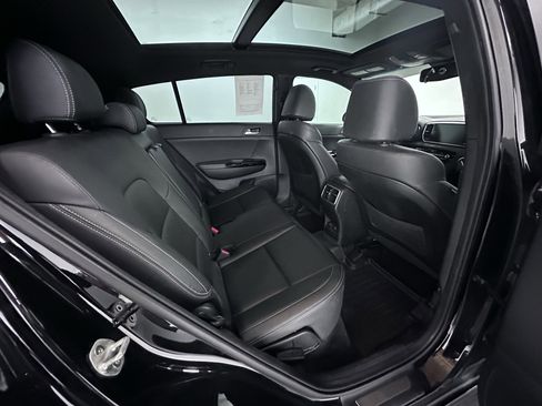Used 2021 Kia Sportage S w/ S AWD Premium Package image 32