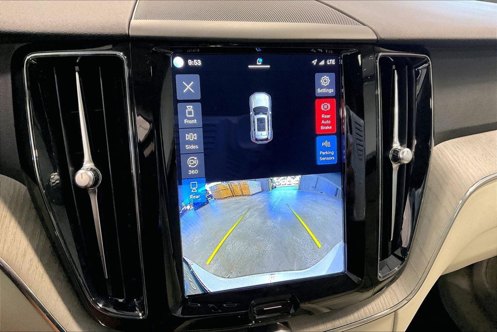 Certified 2023 Volvo XC60 B5 Plus w/ Climate Package AWD/4WD image 15