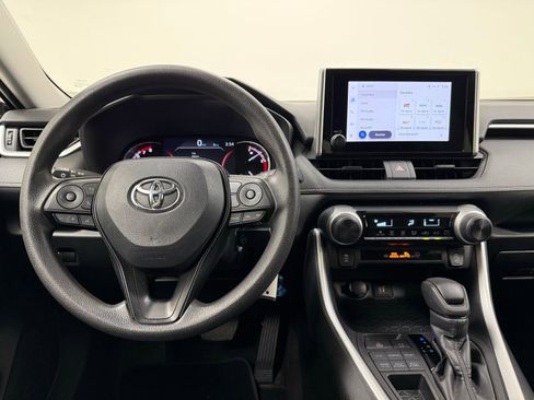 Used 2024 Toyota RAV4 LE AWD/4WD image 21