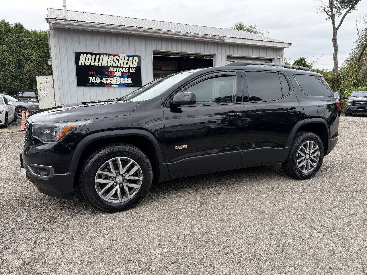 Used 2017 GMC Acadia SLE w/ Driver Alert Package I AWD/4WD image 1