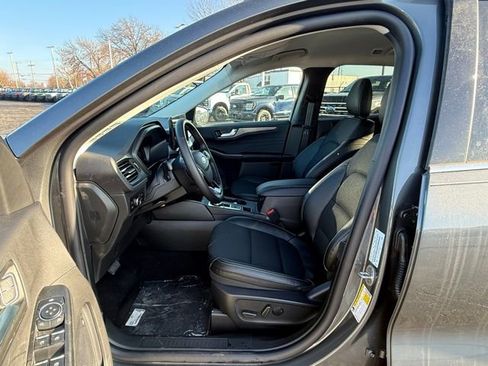 New 2026 Ford Escape SE image 12
