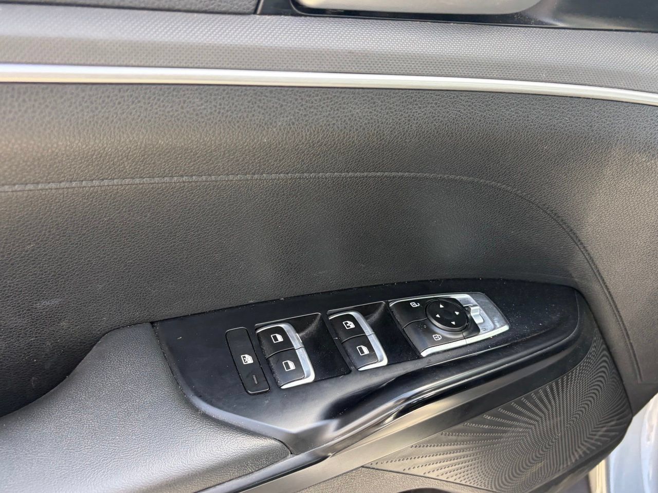 Used 2023 Kia K5 LXS FWD image 4