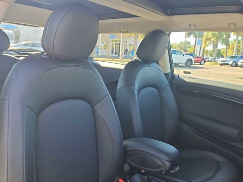 Used 2019 MINI Cooper 2-Door Hardtop image 26