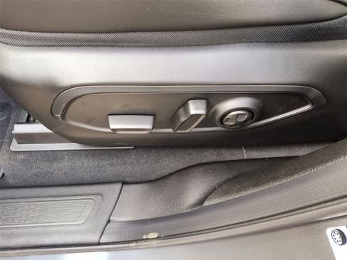 New 2025 Jeep Grand Cherokee L Laredo image 12