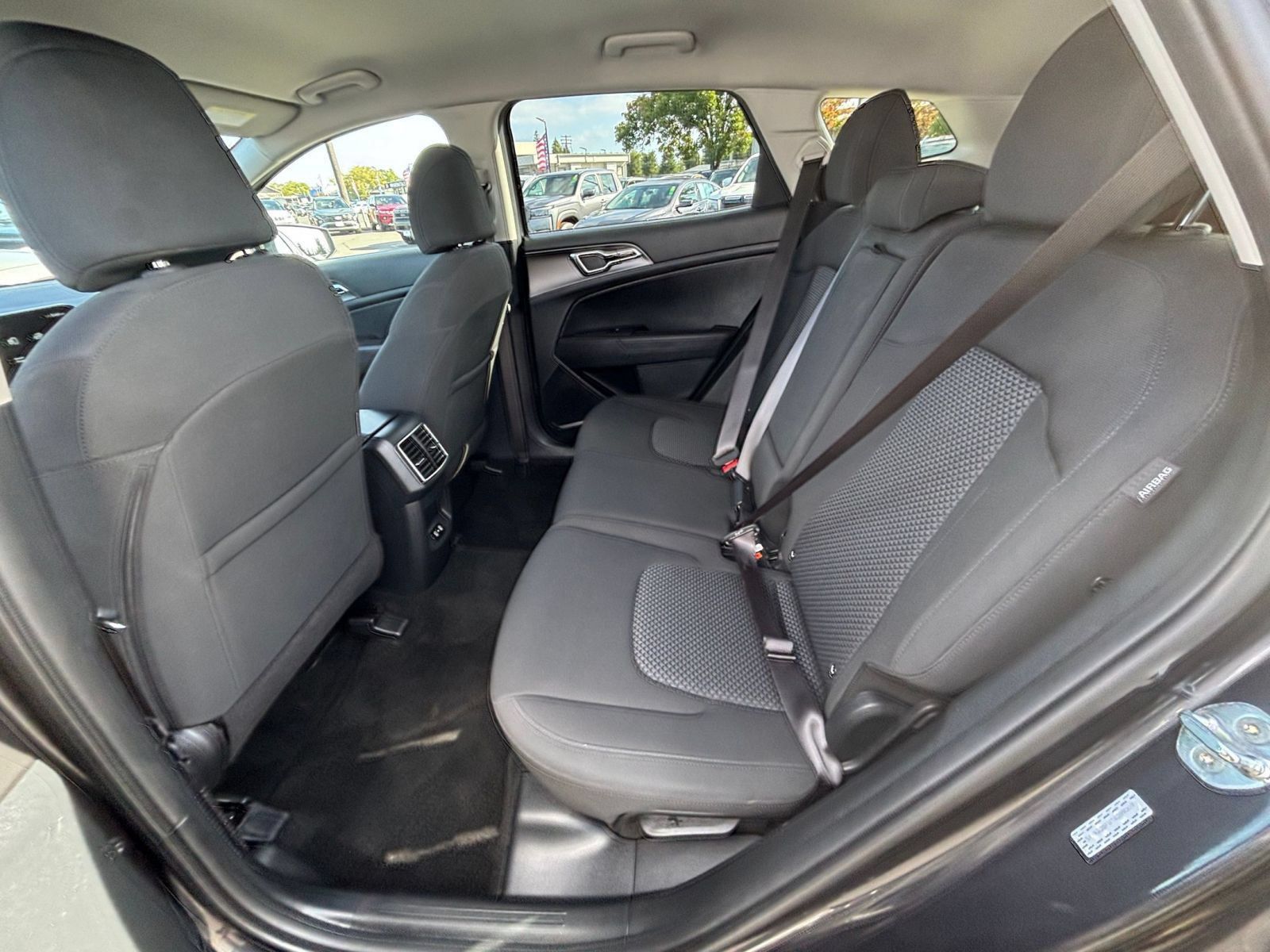 Used 2026 Kia Sportage LX FWD image 25