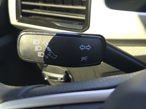 Used 2022 Volkswagen Atlas SE image 43