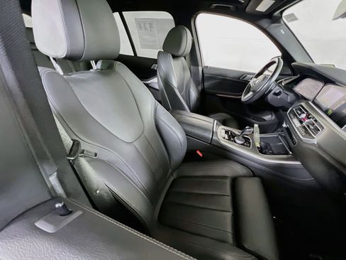 Used 2021 BMW X5 xDrive40i w/ M Sport Package AWD/4WD image 28