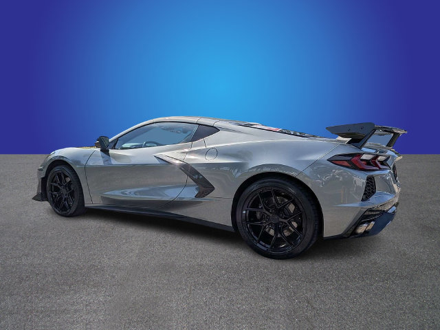 Used 2022 Chevrolet Corvette Stingray Preferred Cpe w/ Z51 Performance Package RWD image 3