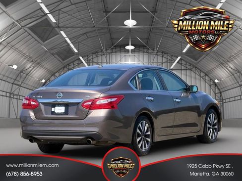 Used 2017 Nissan Altima 2.5 SV FWD image 9