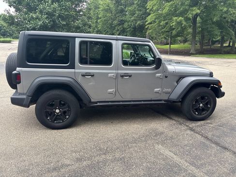 Used 2018 Jeep Wrangler Unlimited Sport S AWD/4WD image 23
