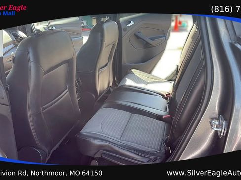 Used 2017 Ford Escape Titanium FWD image 8