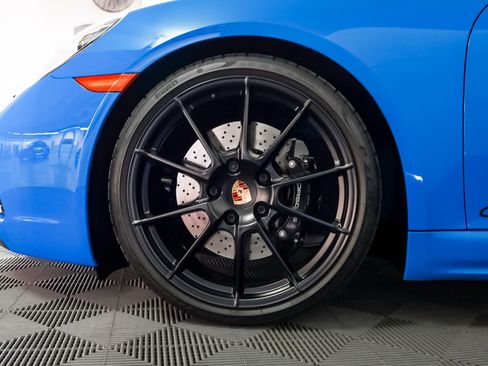 Used 2025 Porsche 718 Cayman GT4 image 12