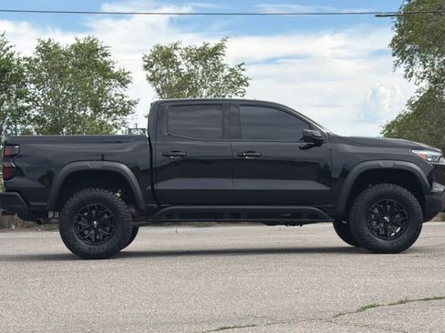 Used 2023 Chevrolet Colorado ZR2 w/ ZR2 Convenience Package III AWD/4WD image 8