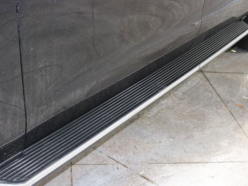 Used 2023 Ford Expedition Max Limited image 14