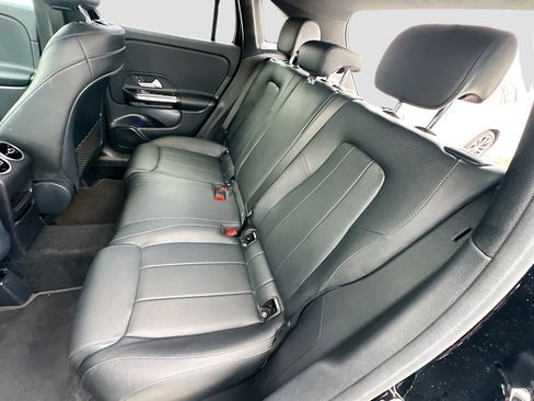 Used 2021 Mercedes-Benz GLA 250 image 24