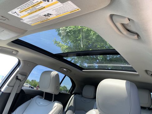 Used 2020 Cadillac XT4 Premium Luxury w/ Driver Awareness Package FWD image 28