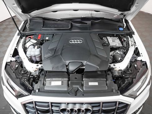 Used 2022 Audi Q7 Premium Plus w/ Premium Plus Package image 4