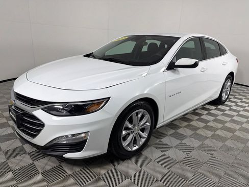 Used 2023 Chevrolet Malibu LT w/ Driver Confidence Package image 9