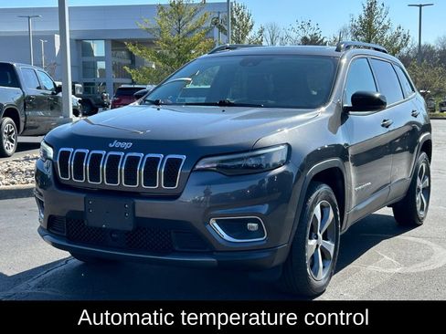 Used 2022 Jeep Cherokee Limited AWD/4WD image 3